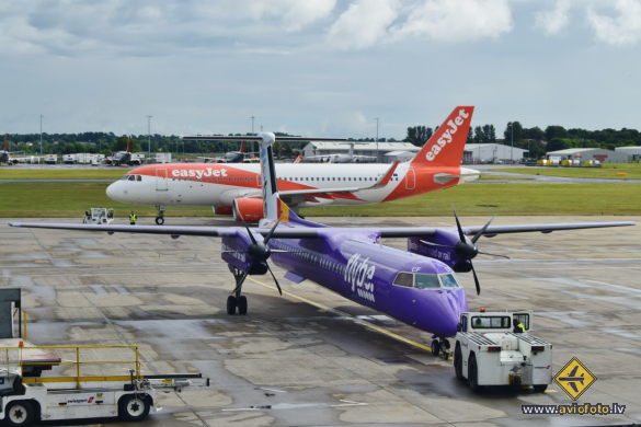 Bombardier DHC-8-402 Q400